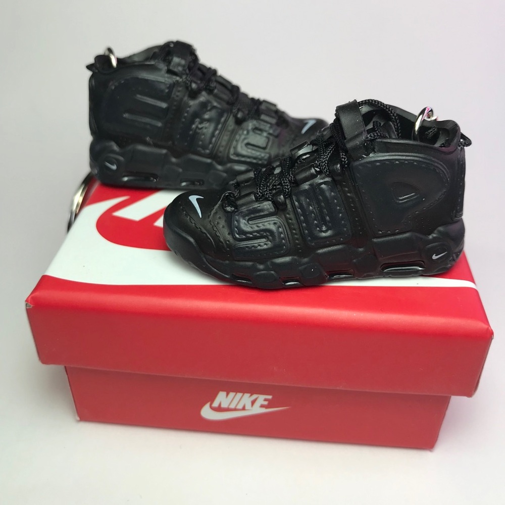 3D keychains - Sneakers - Nike - Hype.
